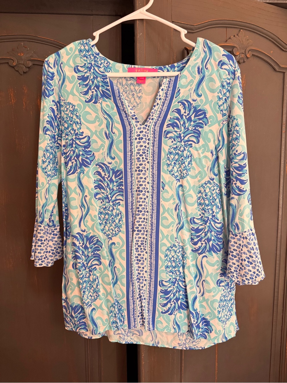 Lilly Pulitzer Blue & White Pineapple V-Neck Tunic